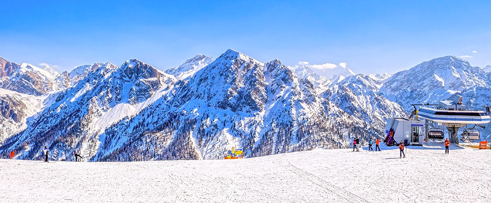 Séminaire dans les Alpes en hiver